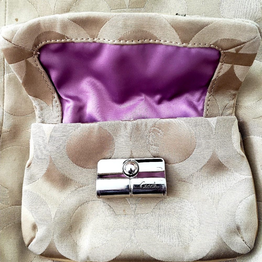 Purse - Picture 7 of 7